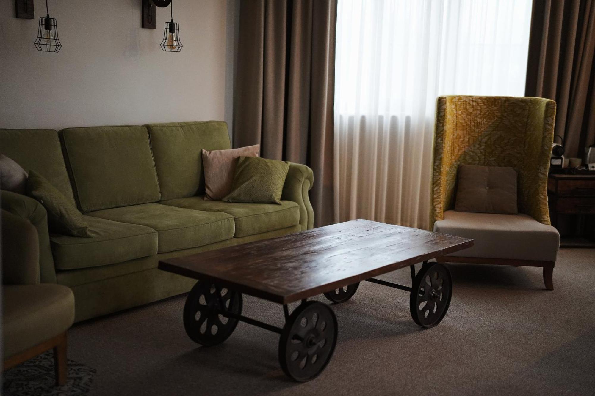 Bobritsa Dacha Hotel Buitenkant foto