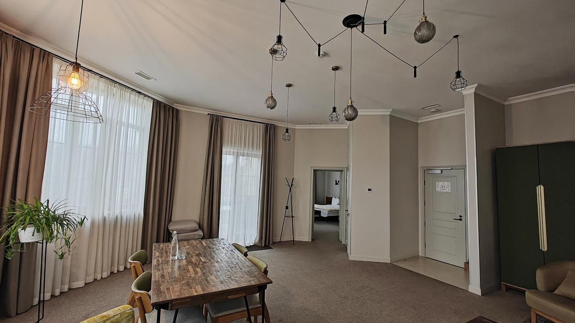 Bobritsa Dacha Hotel Buitenkant foto