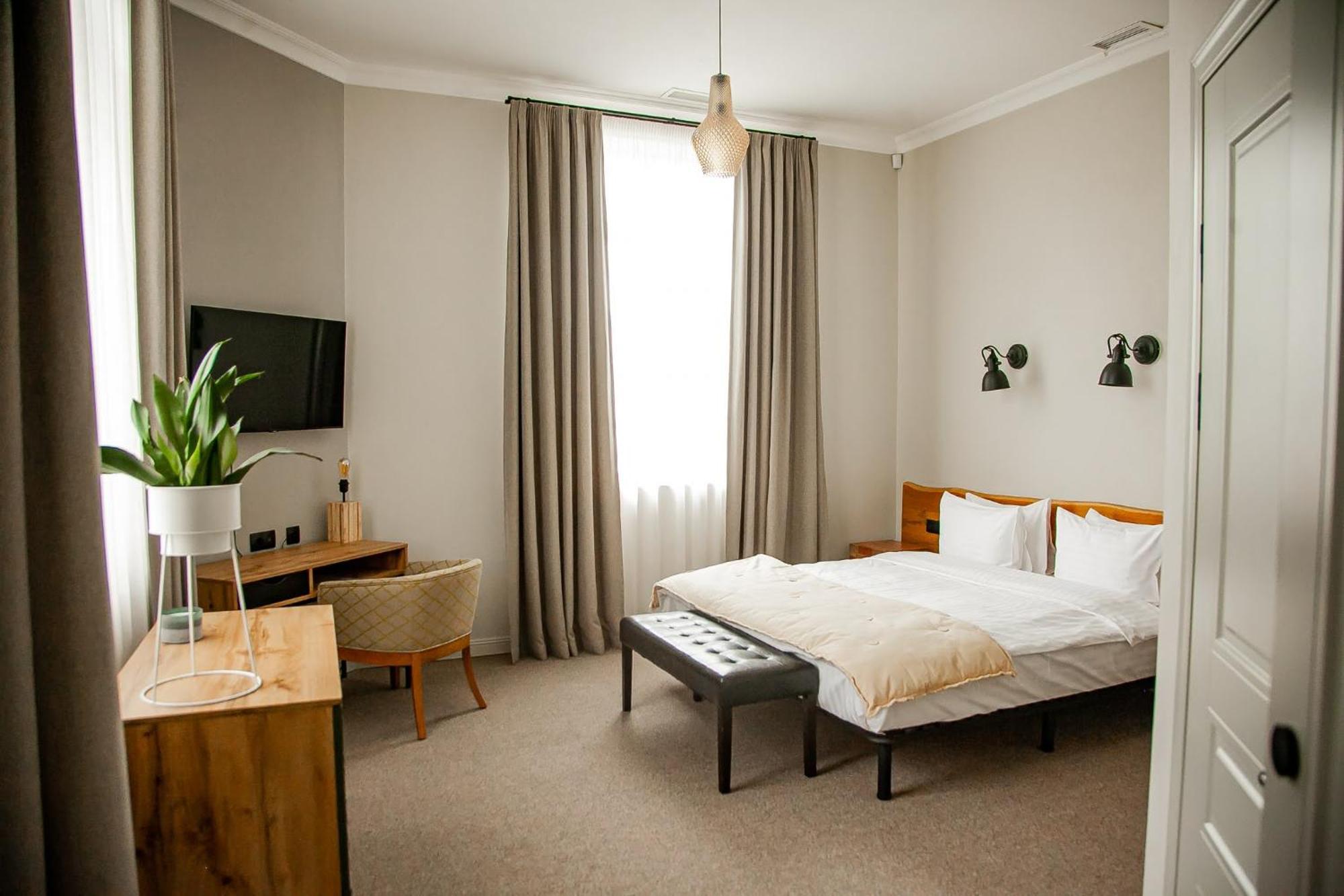 Bobritsa Dacha Hotel Buitenkant foto